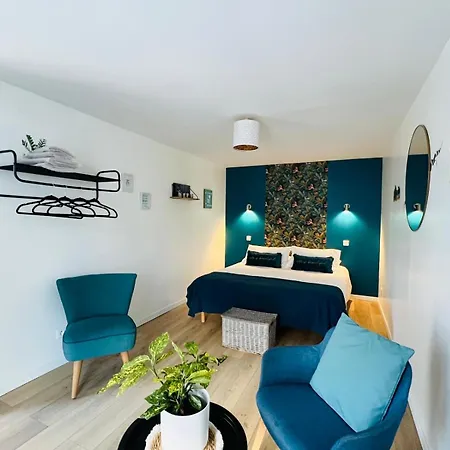 Chic Avec Parking Apartment