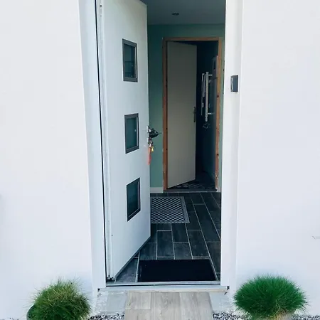 Chic Avec Parking Apartman *